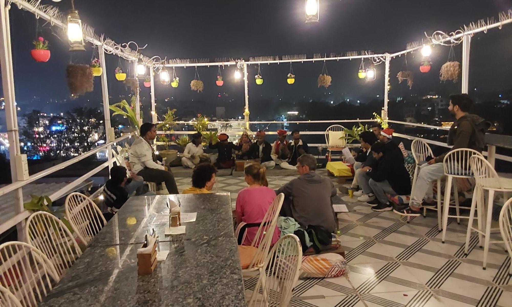 Raahi Backpacker'S Hostel Udaipur Exterior photo