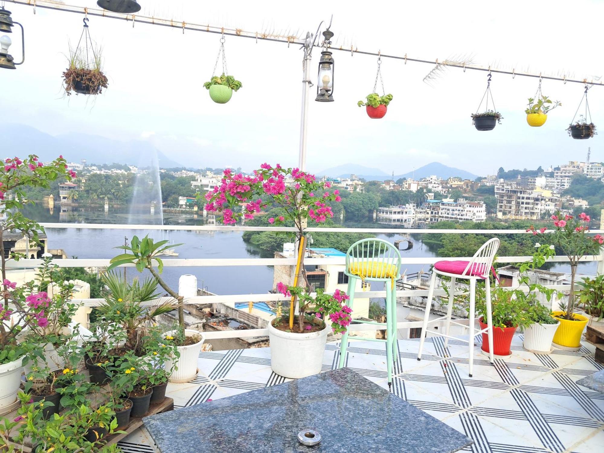 Raahi Backpacker'S Hostel Udaipur Exterior photo