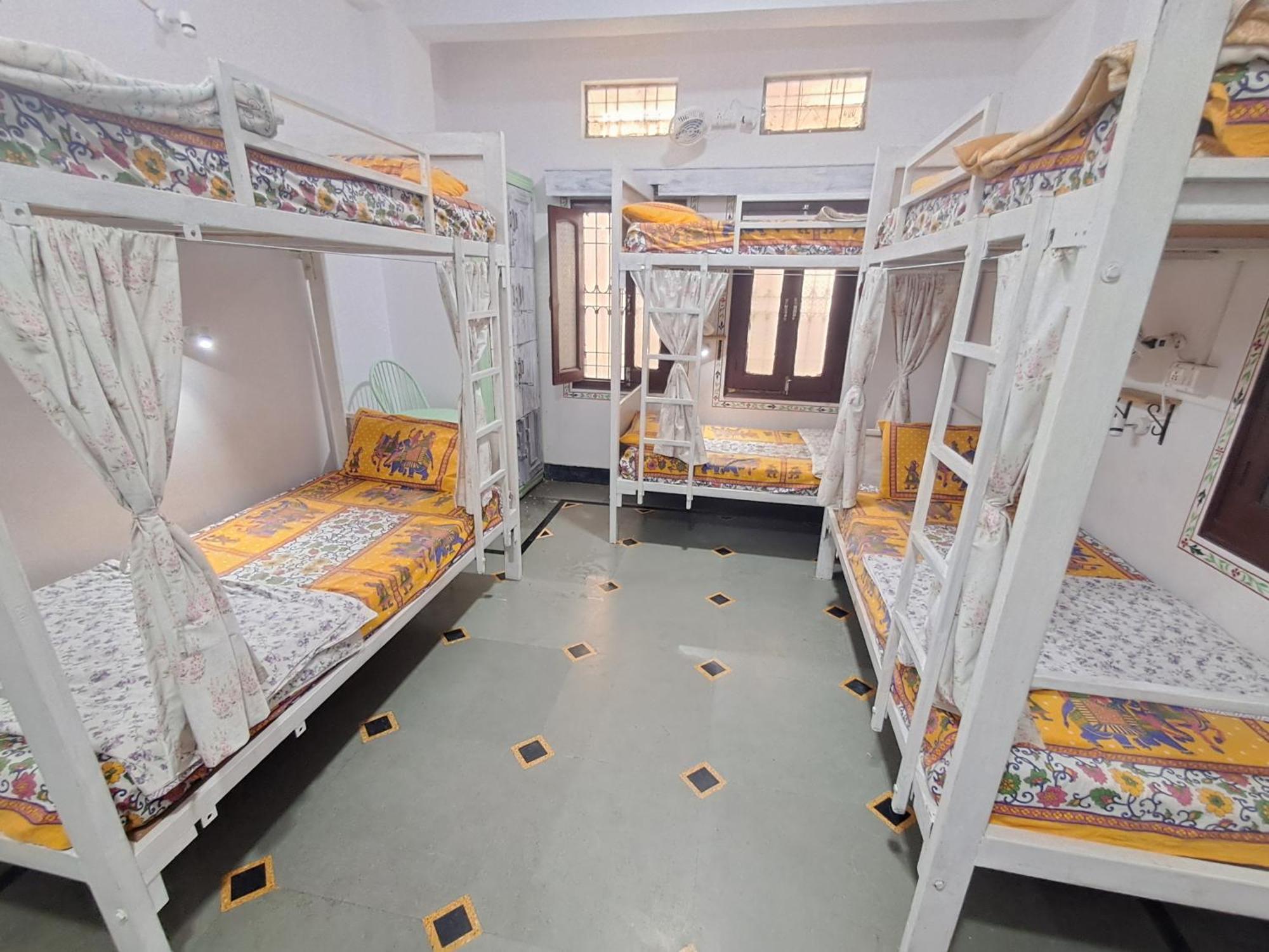 Raahi Backpacker'S Hostel Udaipur Exterior photo