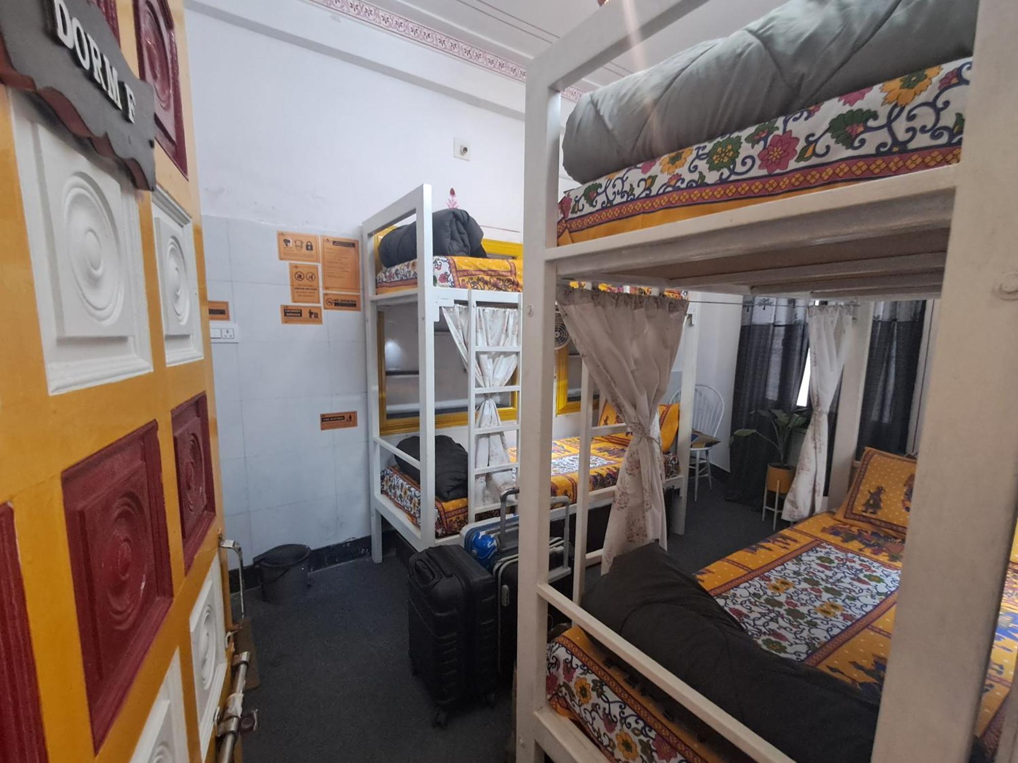 Raahi Backpacker'S Hostel Udaipur Exterior photo