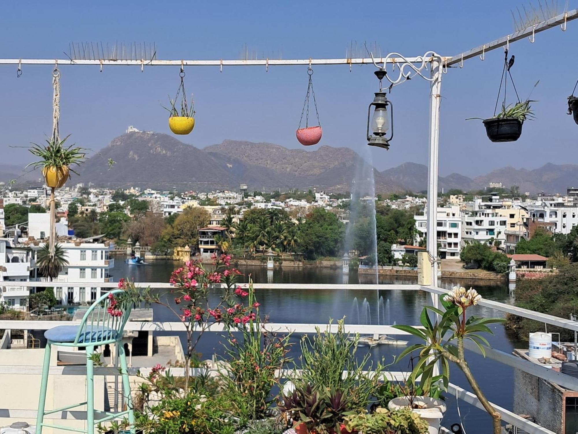 Raahi Backpacker'S Hostel Udaipur Exterior photo